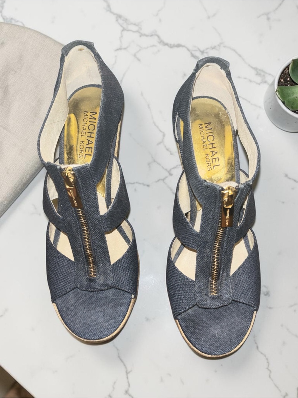 Michael Kors Damita Wedge Sandals – Size 7M